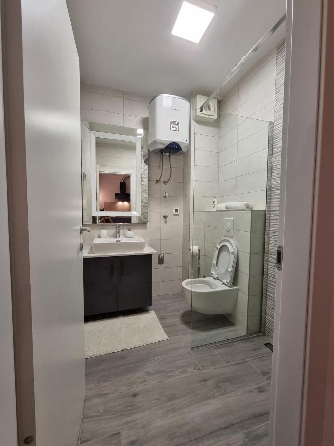 Booking Beautifull Studio Apartment Bell With Balcony And Sea View In Zadar Dış mekan fotoğraf