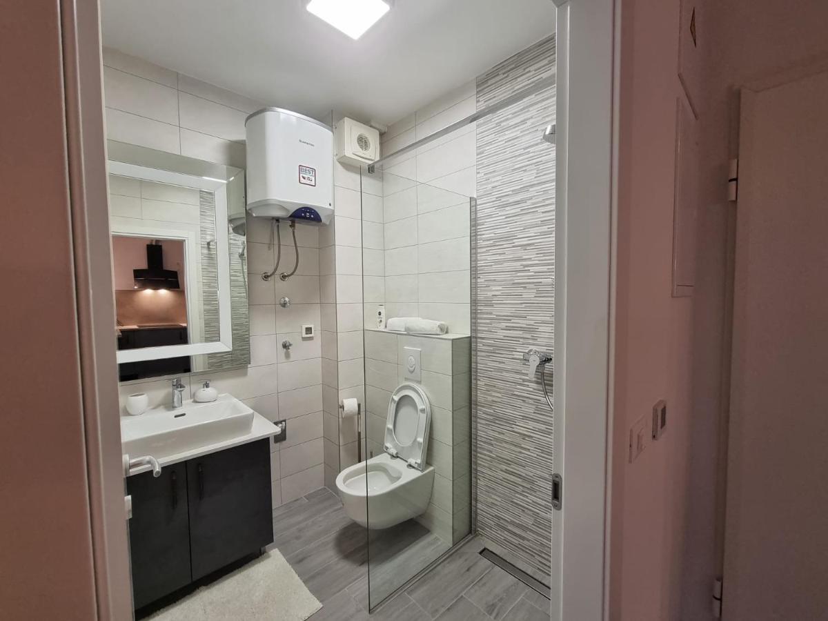 Booking Beautifull Studio Apartment Bell With Balcony And Sea View In Zadar Dış mekan fotoğraf