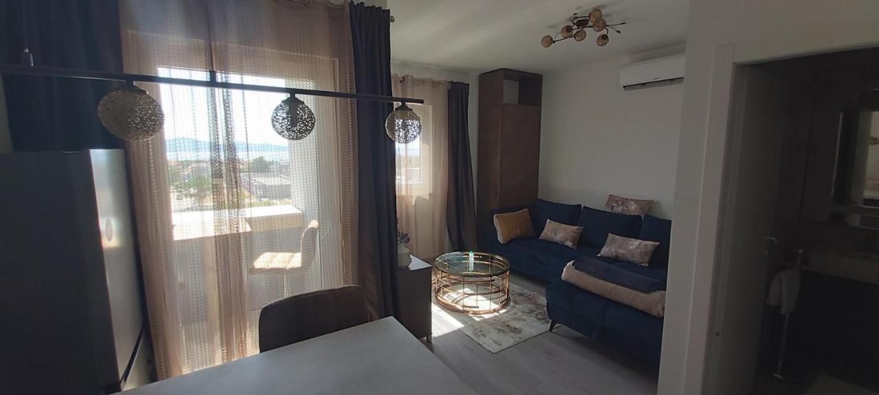 Booking Beautifull Studio Apartment Bell With Balcony And Sea View In Zadar Dış mekan fotoğraf